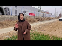 Démonstration et explication sur place du produit en fil barbelé BTO