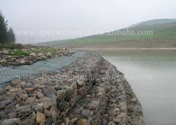 Galvanisé à chaud/PVC a enduit Mesh Gabion Baskets Stone Filled que la rivière se protègent