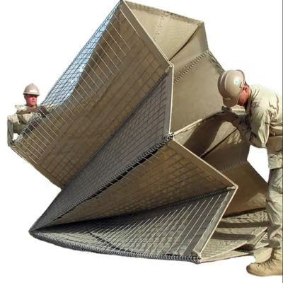 Barrière défensive à haute résistance de 1 à 12 milles de fil galvanisé de treillis métallique Barrière militaire Barrière murale de bastion