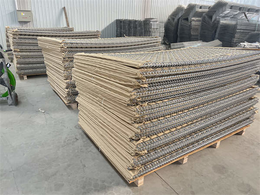 Barrière de défense galvanisée Galfan soudé Gabion revêtu de tissu géotextile pour le contrôle des inondations