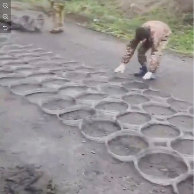 Vente à chaud Barrières de réservoirs Maillage en acier Maillage de fil de fer Trap Réseau Russie