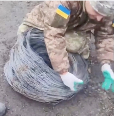 Vente à chaud Barrières de réservoirs Maillage en acier Maillage de fil de fer Trap Réseau Russie