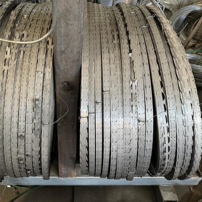 En acier inoxydable Concertina Razor Barbed Wire Pour la ferme prison clôture de sécurité