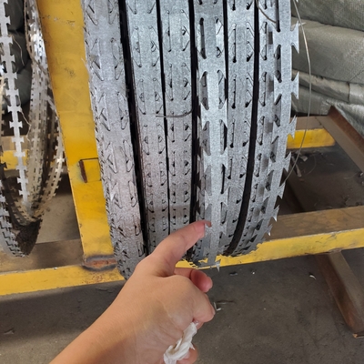 fil de fer barbelé simple rasoir pour une protection de la propriété forte et durable