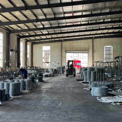 Chine usine fournisseur de haute qualité vend galvanisé fil barbelé anti-vol fil barbelé à bas prix