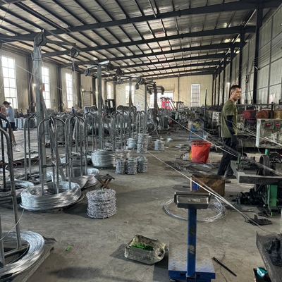 1.6 mm 500 m 25 kg/rouleau fil barbelé galvanisé trempé à chaud