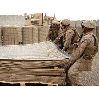 Le fil d'acier à faible teneur en carbone a soudé les barrières défensives militaires de 75*75mm pour le champ de tir