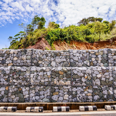 Des paniers en gabions tissés galvanisés avec fil de 2,7 mm / fil de bord de 3,4 mm pour le mur de soutènement