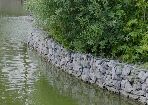 Coffres en gabion tissé hexagonal Q235 Boîtes en pierre pour la protection et le soutien des pentes