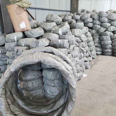 fil barbelé à rouleaux croisés