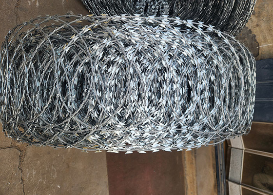 Matériau galvanisé fil de fer barbelé pour la protection contre la rouille