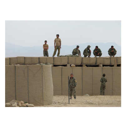 4.0 mm défensive Hesco Bation Barrier Gabion principalement utilisé pour le contrôle des inondations et des fortifications militaires