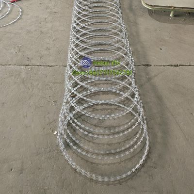 Vente en gros d'usine Bto-22 fil de rasoir barbelé galvanisé à chaud pour barrières de sécurité routières