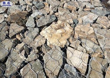 Cages galvanisées plongées chaudes de mur de Gabion, paniers soudés de Gabion de fil