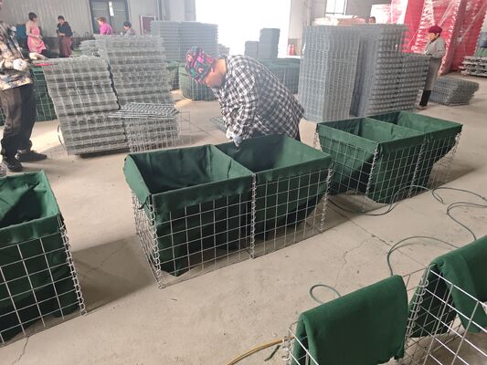 Barrière militaire pliante Mil 1, mur de sécurité galvanisé, barrière tactique remplie de sable contre les inondations