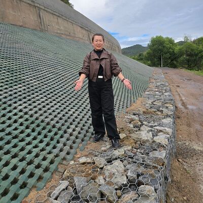Coffre Gabion Robuste Conçu pour la Stabilisation des Sols, les Structures de Soutènement, le Contrôle des Inondations et les Projets de Génie Civil