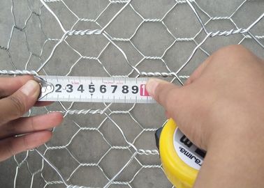 Cage galvanisée résistante de Gabion remplie par pierre pour le contrôle d'érosion