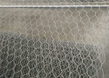 Galvanisé + murs de soutènement tissés par Gabions enduits de boîte de grillage de PVC pour le projet tendre