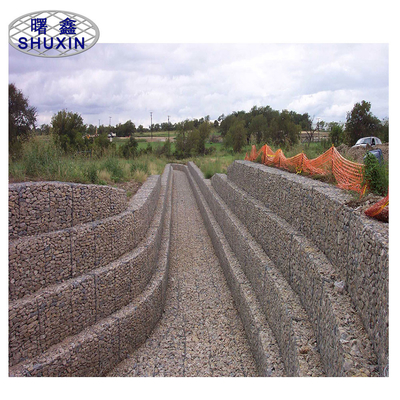 Fil hexagonal résistant Mesh For Retaining de paniers enduit par PVC de 10x12cm Gabion